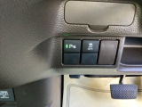 【パーキングセンサー】駐車も出庫もスムーズに。自車の障害物を検知して知らせてくれるので安心ですね!