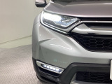 LEDヘッドライトです。蛍光灯のような明るさが特徴で広い範囲を明るく照らしてくれます。光量が大きいので暗い場所での視認性が上がります。また寿命が長く、消費電力も少ないので経済的です。
