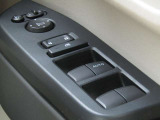 パワーウィンドウです!運転席でラクラク操作!元気なお子様やワンちゃんのイタズラも防いでいただけますよ!