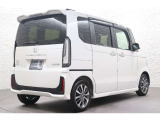 当店の展示車は、プロの業者にボディーの磨き、ルームクリーニングを依頼していますので、とてもきれいです!!ぜひ、見にいらしてください!