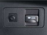 非常時やキャンプ等に役立つAC100Vコンセント付きです。