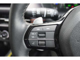ステアリングスイッチ付きなので、運転中も安全に手元でオーディオの操作ができます!