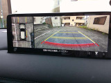デイライトキット装備で印象も変わりますね!各種安全支援機能ももちろん装備!ナビSD、ETC、360ビューカメラ付いて安心!当店、大阪府寝屋川市河北東町1-10!皆さまからのお声がけお待ちしてます!