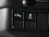 ◆パーキングセンサーシステム◆車庫入れの時などに近くに障害物がある場合、障害物までの距離を音で知らせてくれます。
