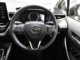 各操作スイッチなどもハンドルから手を放すことなく操作可能で安全運転に支援いたします!