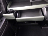 トヨタ認定中古車保証付!(1年間、距離無制限 HV車はHV保証付) 別途延長保証もご用意しております♪ ぜひ現車を確認にご来店ください