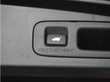 ◆パワーテールゲート◆キーや運転席のボタン、ハンズフリー機能など多彩なアクセスで自動開閉できます。