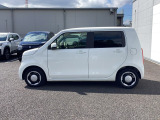 ☆当社販売スタッフは自動車のプロフェッショナルです!自動車の知識が全くないお客様でも安心してご来店下さい! 丁寧に分かりやすくご案内させていただきます☆