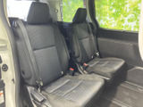 シートアレンジも容易で、荷物の量に合わせて柔軟に対応。多彩な使い方が可能で、様々なシーンで活躍します。