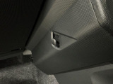 中古車をお選びいただく際に気になる走行距離や修復歴などに加えてキズ・凹みの有無・状態や消耗品の交換、今までの整備状況が &ldquo;ダイハツ認定中古車カルテ&rdquo;でわかります。