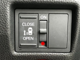 両側スライドドア!左側は電動開閉!運転席からでもボタン一つで開閉可能です♪