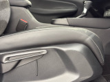 ★運転席ハイトアジャスター★ 運転される方によってシートの高さが調節できます!自分に合ったドライビングポジションで運転がさらに快適に♪