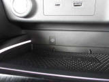 置くだけ充電に対応しております。