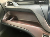 お客様にぴったりなおクルマをお選びいただけますように様々な展示車をご用意致しております!ダイハツの軽自動車だけではなく、他メーカー車やコンパクトカー・ミニバンなども数多く取り揃えております!