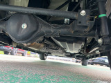 中古車という商品の特性上、下回りのサビやキズはございます。