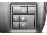 当店は全車『ロングラン保証』付!(1年間、距離無制限 HV車はHV保証付) 別途延長保証もご用意しております♪ ぜひ現車を確認にご来店ください