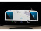 【デジタルメータークラスター】ディスプレイにナビなどの情報を表示します。
