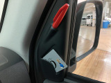 当店でご購入頂いた車両は全車車検整備又は法定12か月点検を行い、エンジンオイル・オイルフィルター・フロントワイパーゴム・バッテリーの交換を行っています、整備費用は本体に含まれてますので安心ですよ♪