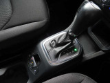 弊社にて販売をしております車輌は、全車第三者機関によります品質チェックを行っております。お客様が安心して御購入が頂けるよう、努めて参ります。