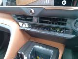 こまめな温度管理のできるオートエアコンがついたお車です