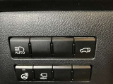 ステアリングヒーター付き。寒い日のドライブも、手のひらから温めてくれます。