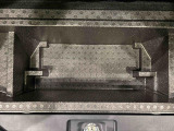 ラゲージデッキボードの下には大容量の収納ができる深底ラゲージアンダーボックス