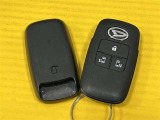 キーフリーシステム車!電子カードキーをかばんやポケットに入れておけば、ドアのロックアンロックやエンジンの始動が出来ます!