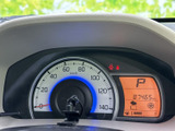 視認性の高いメーター廻り。速度や燃料残量など、運転に必要な情報を一目で確認できます。安全運転をサポートする頼もしいパートナーです。