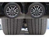 205/60R16 夏タイヤの溝もまだまだございます♪