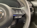 MRCC(マツダレーダークルーズコントロール)は先行車との車間を維持しながら追従走行を行い、長距離でのドライバー負担を軽減させてくれます。