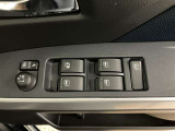 パワーウィンドウです!運転席でラクラク操作!元気なお子様やワンちゃんのイタズラも防いでいただけますよ。