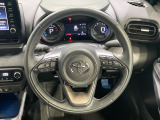 【純正革巻きステアリング】上質な革を使用することで、手にしっかり馴染みとても運転しやすいハンドルです♪
