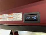 パワーバックドアは荷物の出し入れがしやすい優れもの!スイッチひとつで重たいバックドアが締まります!日用品の大量買い出しにも大活躍!