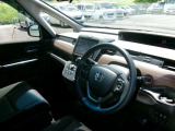機能的な運転席は運転の妨げにならずストレスを感じさせません。