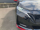 夜間走行の様々な局面に向けて、LEDヘッドランプで視認性をしっかり確保☆ハロゲンヘッドランプのおおよそ2倍の光量で、広範囲に明るくドライバーをサポートしてくれます。