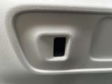 ☆お車についた傷やヘコミ、事故の修理もハヤシにお任せください。自社鈑金工場で修理ができますの安心です☆