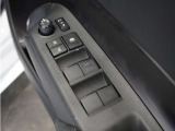 ◆パワーウィンドウスイッチ◆運転席から全席の窓の開閉操作を行うことが出来いつでも換気ができます!
