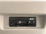 自社認証工場を完備しておりますので、納車前の車検・整備や、アフターメンテナスもばっちりですので、安心して当社にお任せ下さい。また、当社にて車輌ご成約のお客様はオイル交換永久無料のサービス付きです!