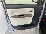 延長保証につきましてはお求めいただく車両によって保証料が異なりますので、当店スタッフまでお気軽にお問い合わせくださいませ。