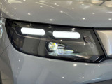 LEDライトになっているので、光量が大きく、夜のドライブの視認性が向上します。また、寿命が長く、消費電力も少ないので経済的です。