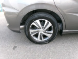 車体にぴったりの純正ホイールです。