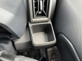 運転席側のドリンクホルダーです!