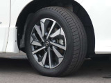 純正の16インチアルミホイールに「195/60R16 89H」タイヤを装着☆
