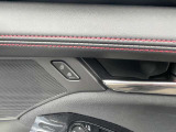 運転席より全ドアの窓操作可能!