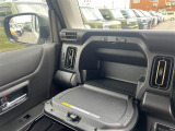 新車もいいけどちょっと高いからな。。中古車はあまり乗りたくない。。そんな方はぜひ軽プラザサンライズ青森本店の未使用車を体感しにきてください!