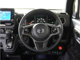 ◆ハンドル全体◆各種スイッチがハンドルから手を放さず操作できるので運転中でも楽に操作できます。