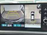 カラービジョンとガイド線で見やすいバックモニターと、全周囲が確認できるマルチビューモニターを装備。