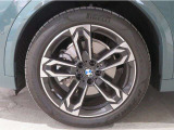 ◆ローンリース等ファイナンス商品、BMW専用自動車保険、BMWカード、コーティング、板金塗装、ドライブレコーダーなど社外品の取扱もございます。お車に関することは全てバルコムにお任せ下さい◆