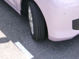 タイヤ残量も十分に残っております。