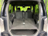 普段のお買い物や通勤、送迎等に十分な荷室スペースを確保しております。セカンドシートを倒すと、大きな荷物の積載も可能です♪